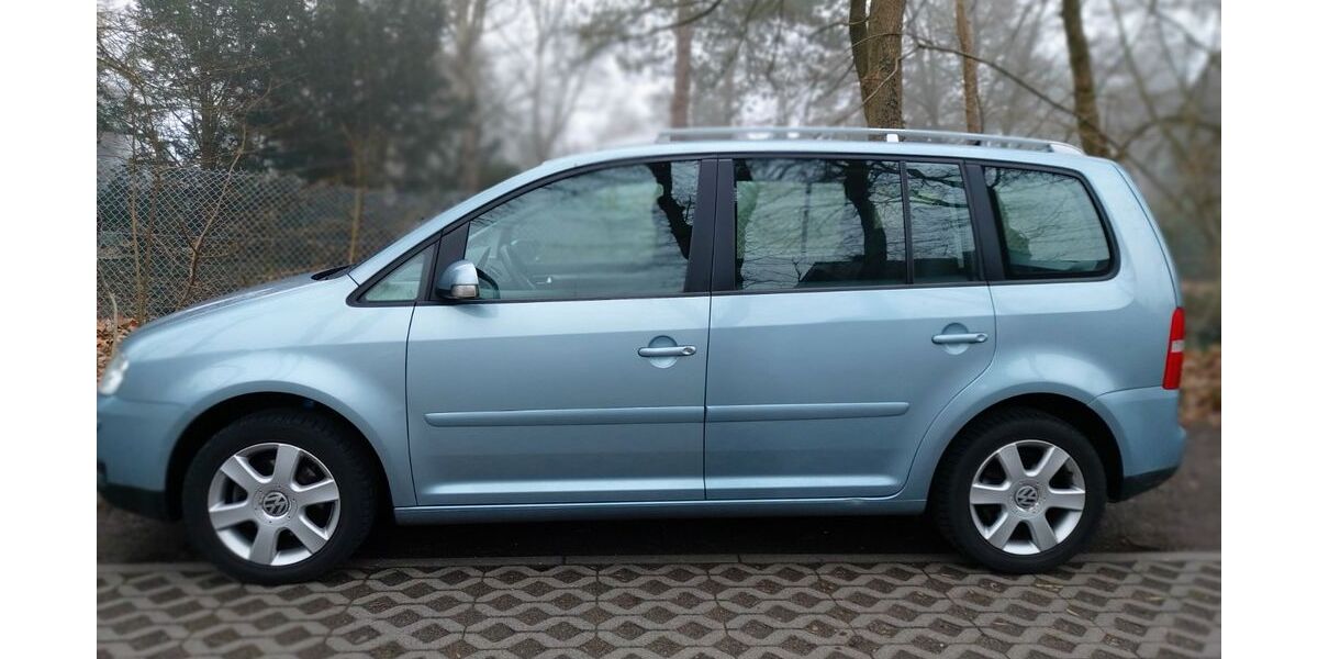 VW Touran 255.000 km 3.990 &euro; Hamburg 22117