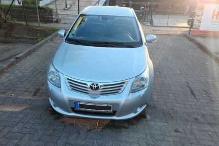 Toyota Avensis 125.000 km 8.990 &euro; Hamburg 22049