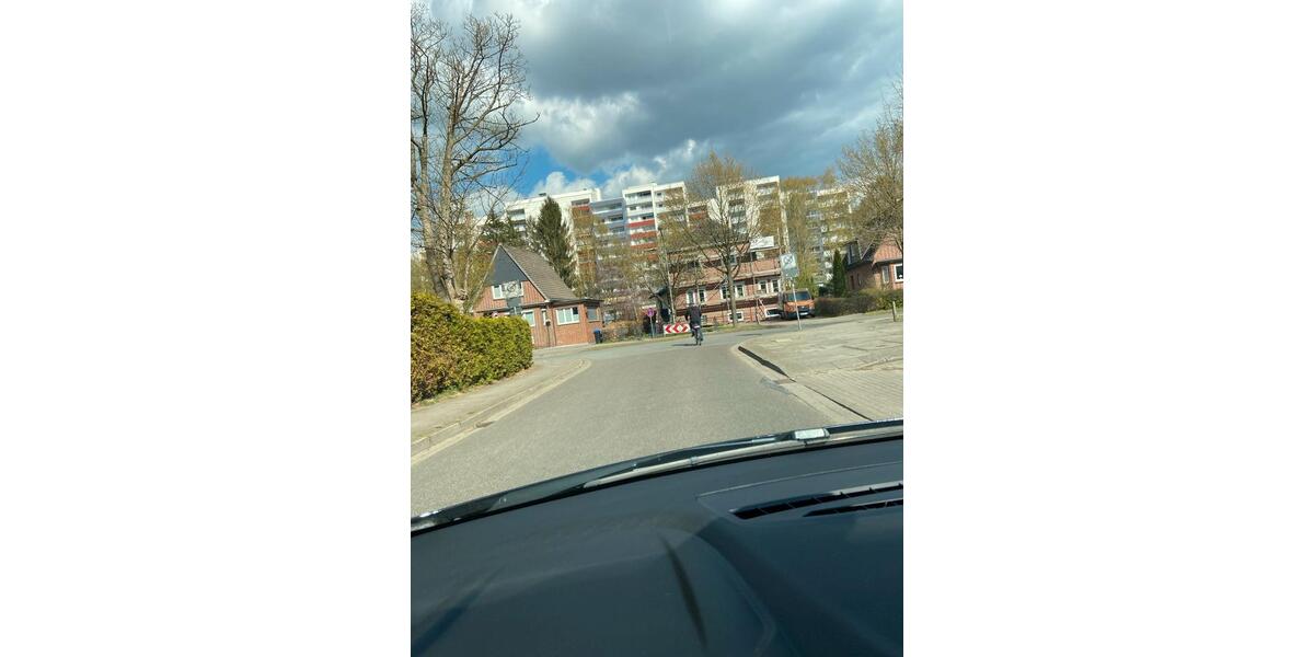 Etagenwohnung Pinneberg - 3 Zimmer, 85 m&sup2;, 275.000&euro; | Angebot:27098582