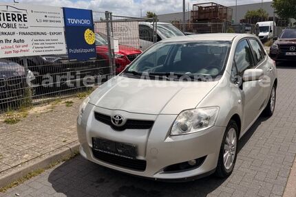 Toyota Auris 154.307 km 4.899 &euro; Winsen (Luhe) 21423