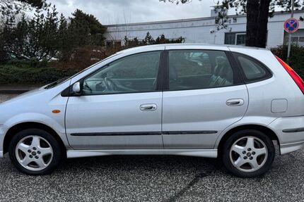 Nissan Almera 110.421 km 1.290 &euro; Barsbüttel 22885