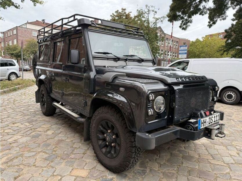 Land Rover Defender 71.965 km 75.000 € Hamburg 22767