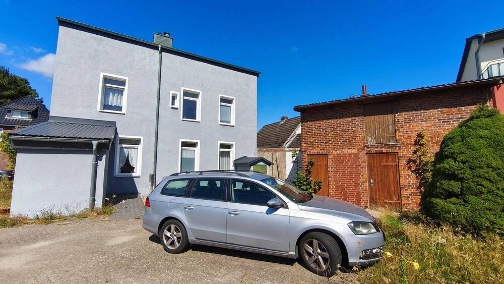 Mehrfamilienhaus, Wohnhaus Uetersen - 7 Zimmer, 153 m&sup2;, 299.000&euro; | Angebot:26160455