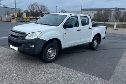 Isuzu PICK UP