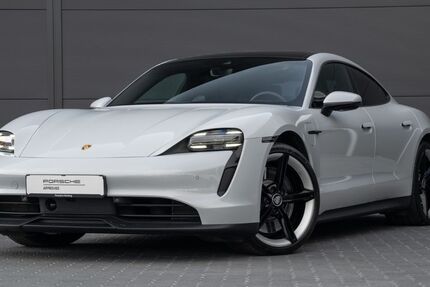Porsche Taycan 21.390 km 75.980 € Hamburg 22143