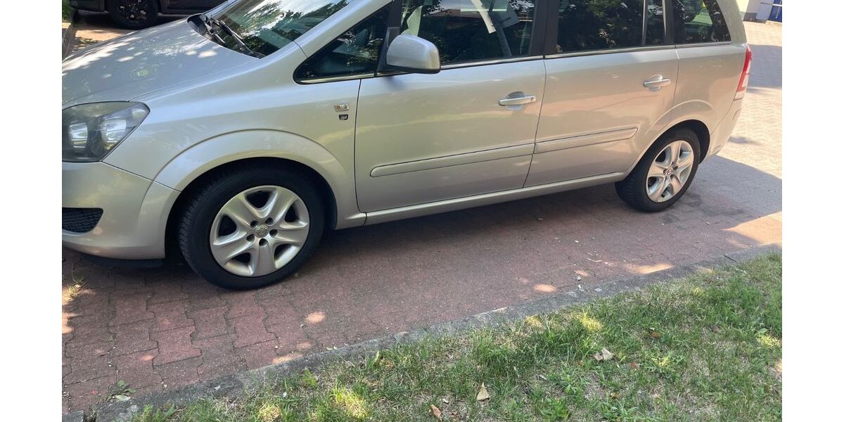 Opel Zafira 303.836 km 2.750 &euro; Hamburg 22117