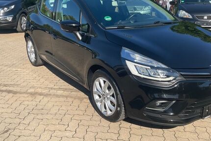 Renault Clio 117.000 km 8.999 &euro; Hamburg 21107
