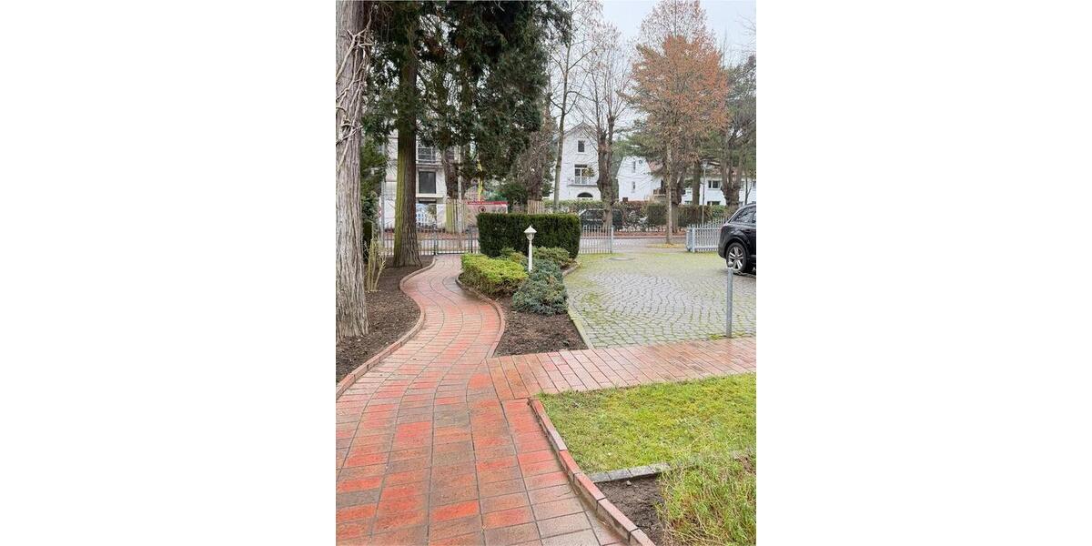 Schöne EG-Wohnung mit Garten, Stellplatz und Terrasse - TOP Lage 3 zimmer