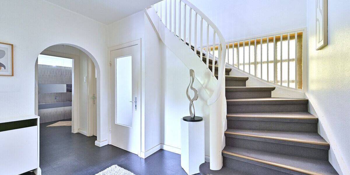 Mehrfamilienhaus, Wohnhaus Rissen Rissen - 8 Zimmer, 265 m&sup2;, 1.050.000&euro; | Angebot:26851942