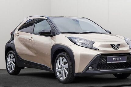 Toyota Aygo (X) 16.000 km 16.690 &euro; Rellingen 25462