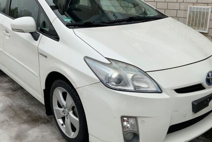 Toyota Prius 198.760 km 5.999 &euro; Rellingen 25462