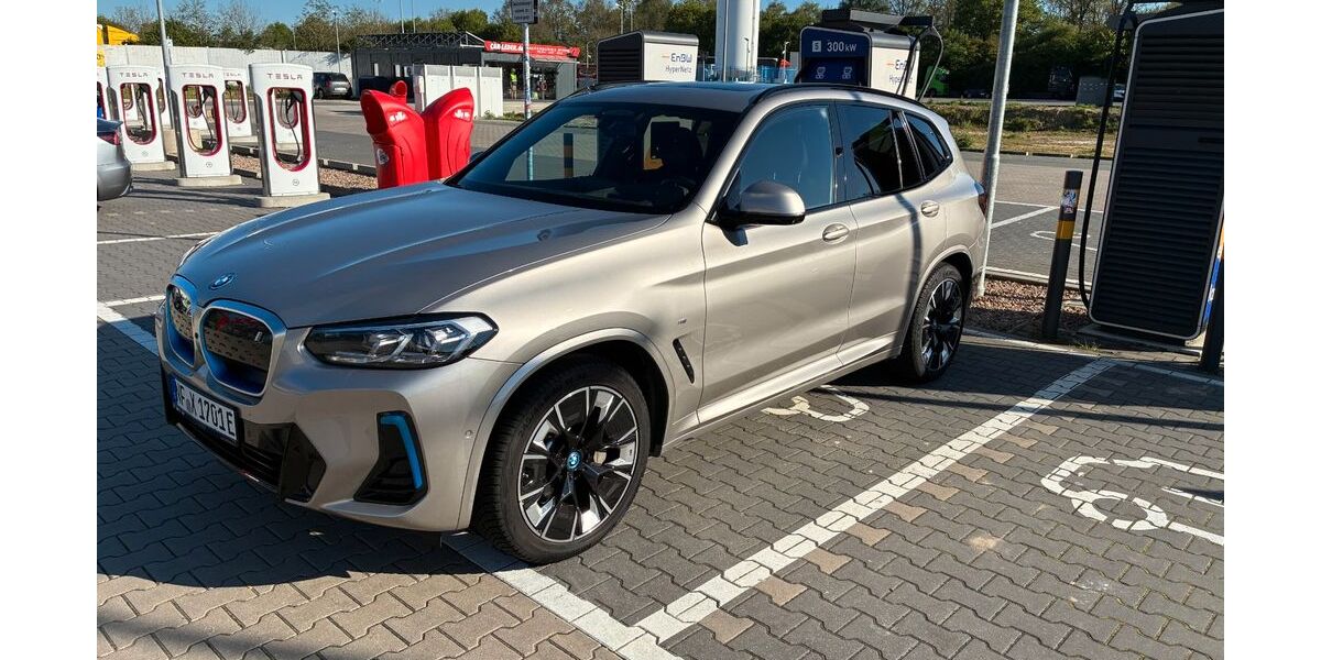 BMW iX3 46.900 km 40.400 &euro; Reinbek 21465