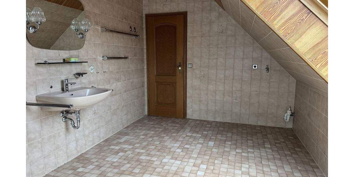 Etagenwohnung Hamburg Neugraben-Fischbek - 3 Zimmer, 124 m&sup2;, 1.116&euro; | Angebot:25317483