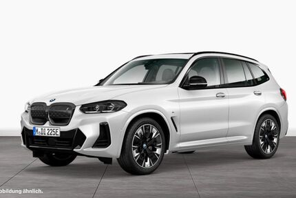 BMW iX3 28.300 km 48.906 &euro; Barsbüttel bei Hamburg 22885
