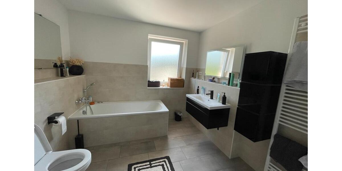 Doppelhaushälfte Pinneberg - 5.5 Zimmer, 130 m&sup2;, 719.000&euro; | Angebot:27081742