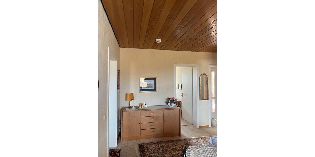 Dachgeschoßwohnung Halstenbek - 4 Zimmer, 93 m&sup2;, 270.000&euro; | Angebot:26517560