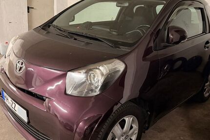 Toyota IQ 151.000 km 6.450 &euro; Hamburg 22527