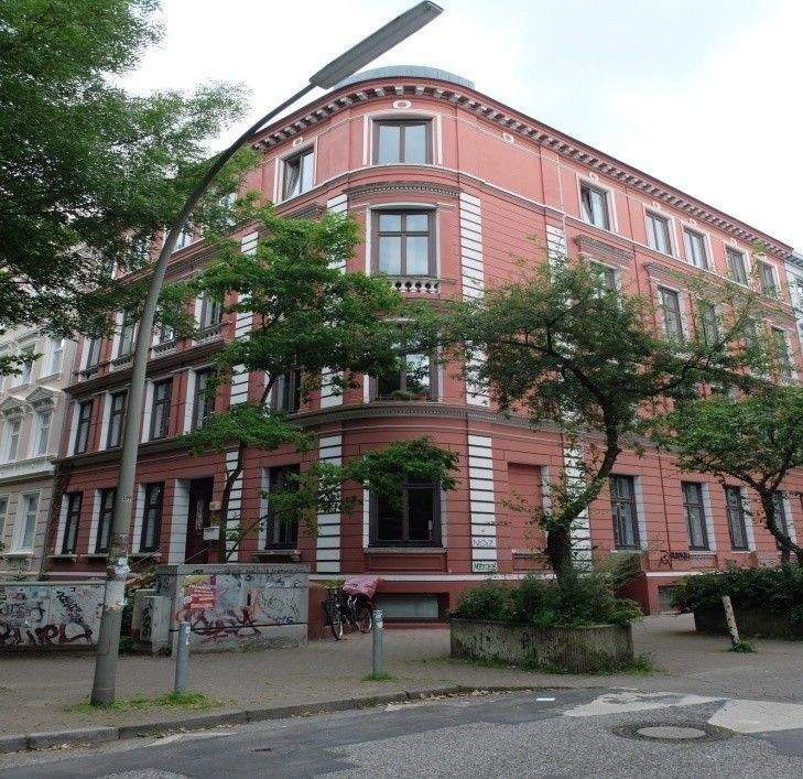 Vermietete, großzügige 4- Zimmerwohnung im Jugendstil!