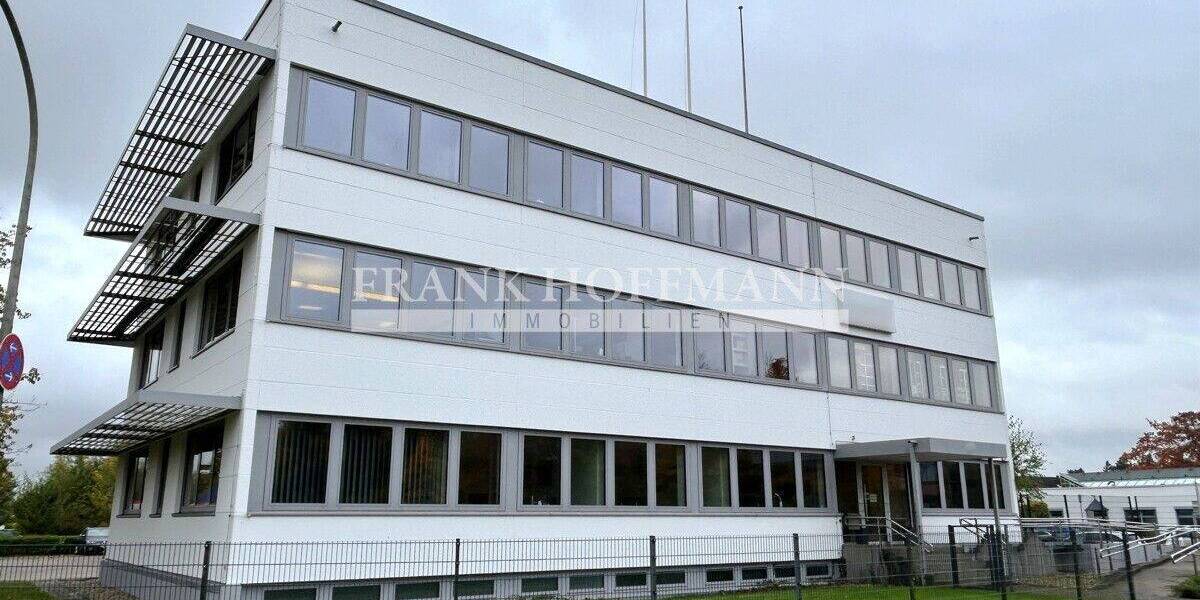 Flexible Bürofläche mit Stellplätzen und Keller in Quickborn zimmer