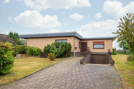 Ihr neues Zuhause in Feldrandlage - mit Einliegerwohnung, Keller & Doppelgarage 6 zimmer