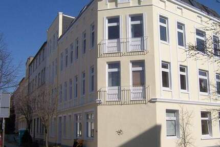 modernisierte 2-Zimmer-ALTBAU-Wohnung in HH-Harburg 2 zimmer