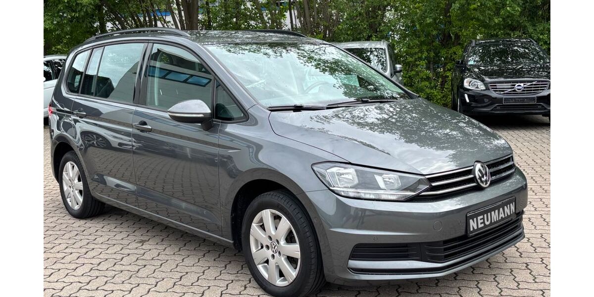 VW Touran 87.000 km 20.900 &euro; Rellingen 25462