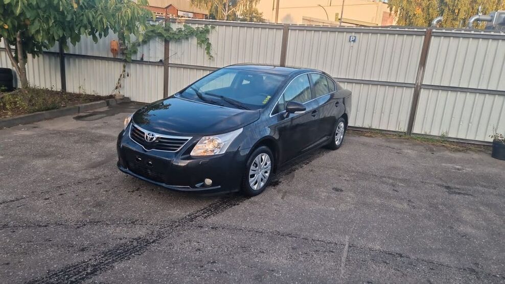 Toyota Avensis 187.000 km 4.999 € Hamburg 20539