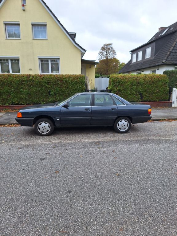 Audi 100 114.000 km 1.600 € Hamburg 22523