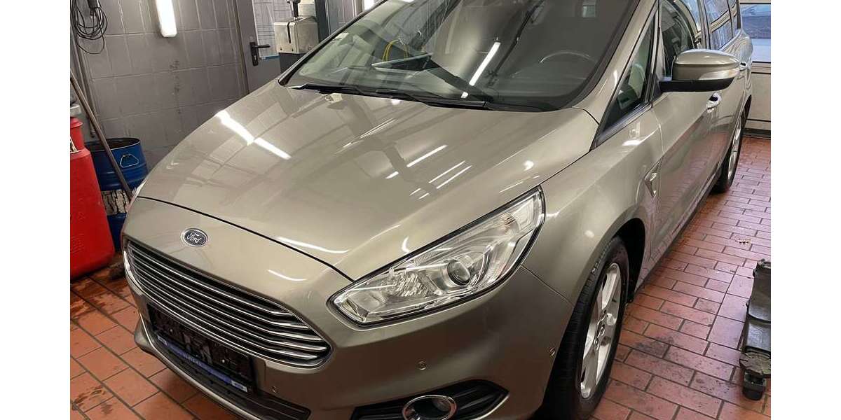 Ford S-Max 163.475 km 11.250 € Hamburg-Eidelstedt 22523