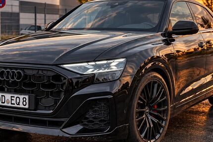 Audi Q8 17.000 km 93.000 &euro; Bargteheide 22941