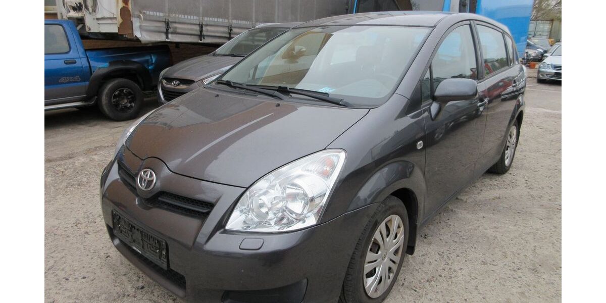 Toyota Corolla Verso 287.874 km 3.600 &euro; Hamburg 20537