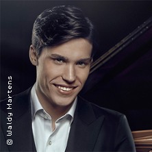 Jaeden Izik-Dzurko 30.11.2025 Elbphilharmonie Hamburg