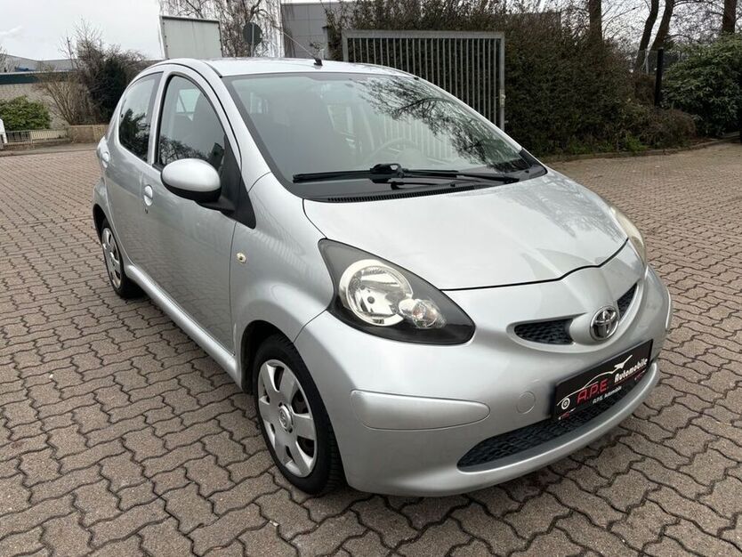 Aygo (X)