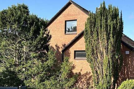 Ein Haus - viele Möglichkeiten! Großes Haus und Grundstück in Sieversen 6 zimmer