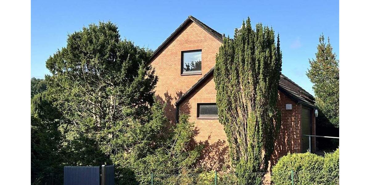 Ein Haus - viele Möglichkeiten! Großes Haus und Grundstück in Sieversen 6 zimmer