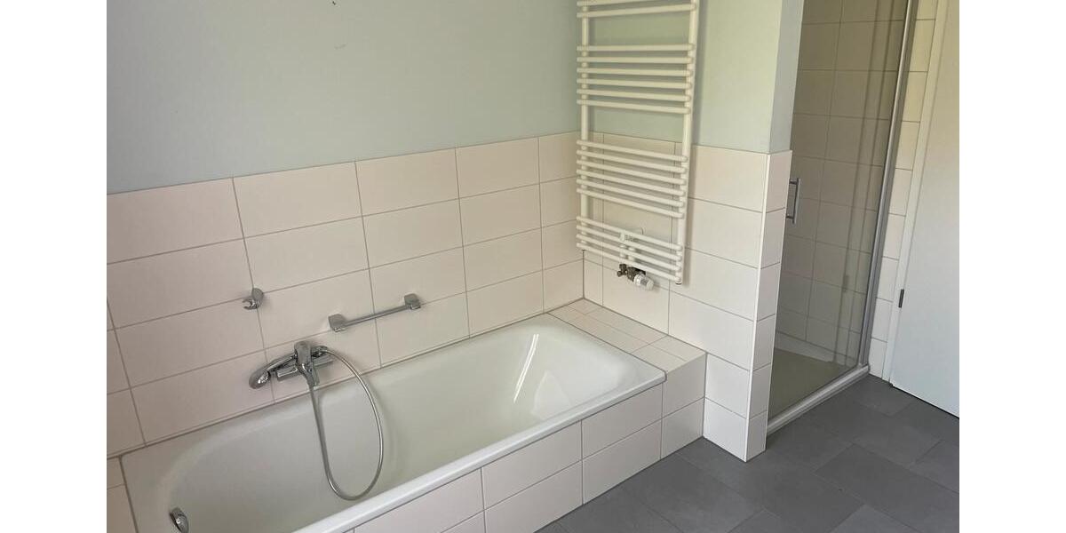 Erdgeschoßwohnung Pinneberg - 2.5 Zimmer, 90 m&sup2;, 430.000&euro; | Angebot:26901086
