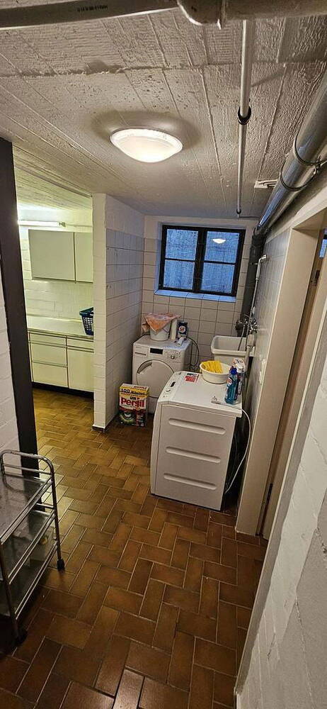 Doppelhaushälfte saniert mit Garten und Garage