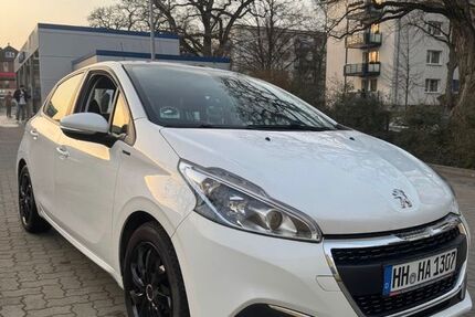Peugeot 208 104.000 km 7.490 &euro; Hamburg 22047