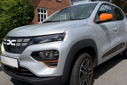 Dacia Spring 8.500 km 9.800 &euro; Hamburg 22339