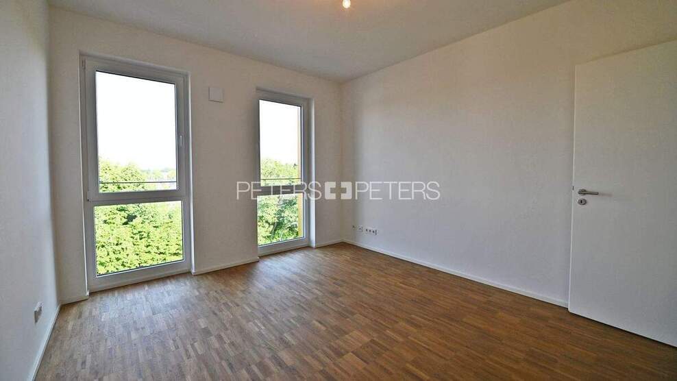 + Ihr neues Zuhause auf zwei Etagen + 3 zimmer