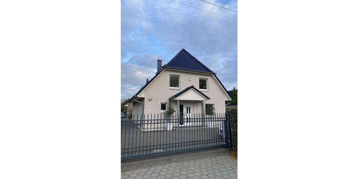 Einfamilienhaus Hamburg Bramfeld - 9 Zimmer, 255 m&sup2;, 1.950.000&euro; | Angebot:26846689
