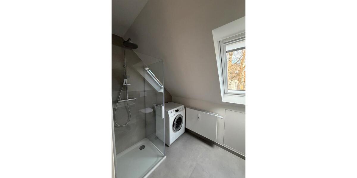 Dachgeschoßwohnung Hamburg Sternschanze - 1 Zimmer, 45 m&sup2;, 1.350&euro; | Angebot:26026001