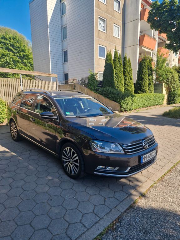VW Passat 253.000 km 7.899 € Hamburg 22115