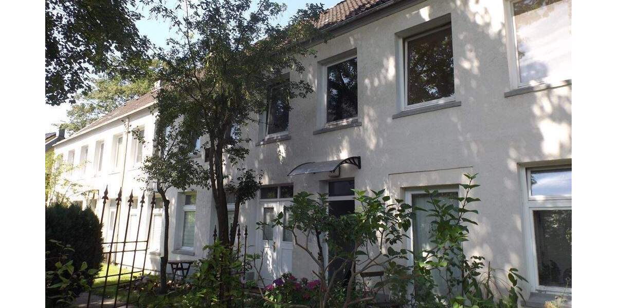 Schönes Mehrfamilienhaus in zentraler Lage von Groß Borstel zimmer