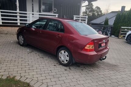 Toyota Corolla 140.542 km 4.100 &euro; Hamburg 22113