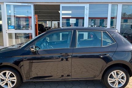 Skoda Fabia 44.340 km 12.470 &euro; Winsen (Luhe) 21423