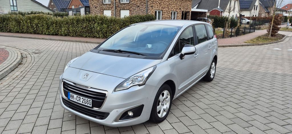 Peugeot 5008 99.500 km 9.990 &euro; Hamburg 22297