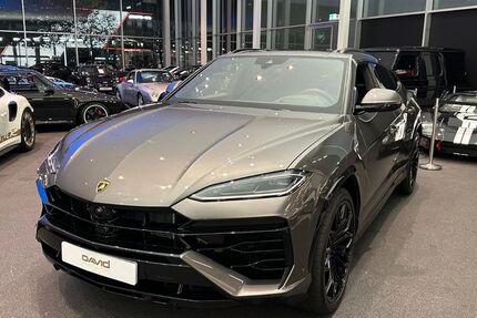 Lamborghini Urus 1.901 km 339.900 € Hamburg 22047