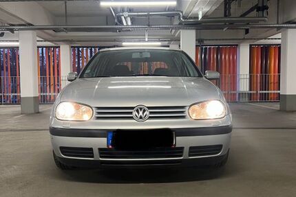 VW Golf 132.000 km 2.900 &euro; Hamburg 22145
