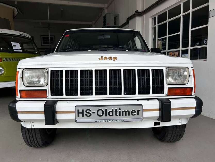 Jeep Cherokee 155.065 km 18.500 € Hamburg 22529